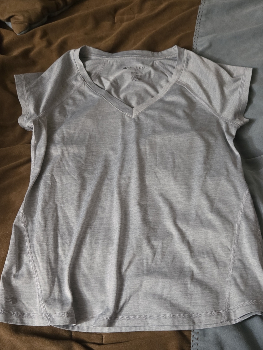 Ideology Light Gray V-Neck Short Sleeve Tee